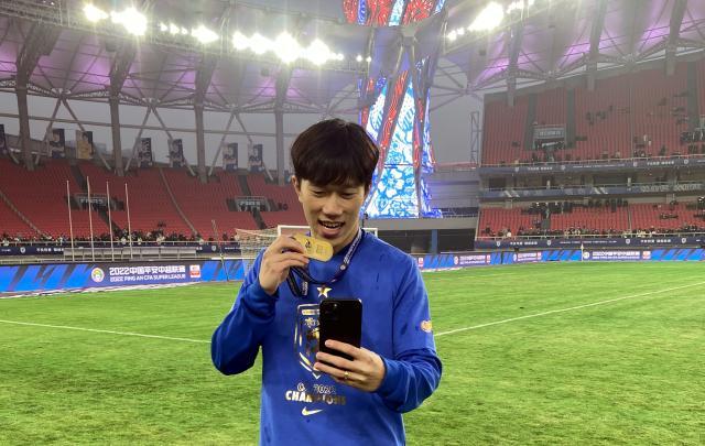 1672885599274004950.jpg 谢鹏飞01.jpg