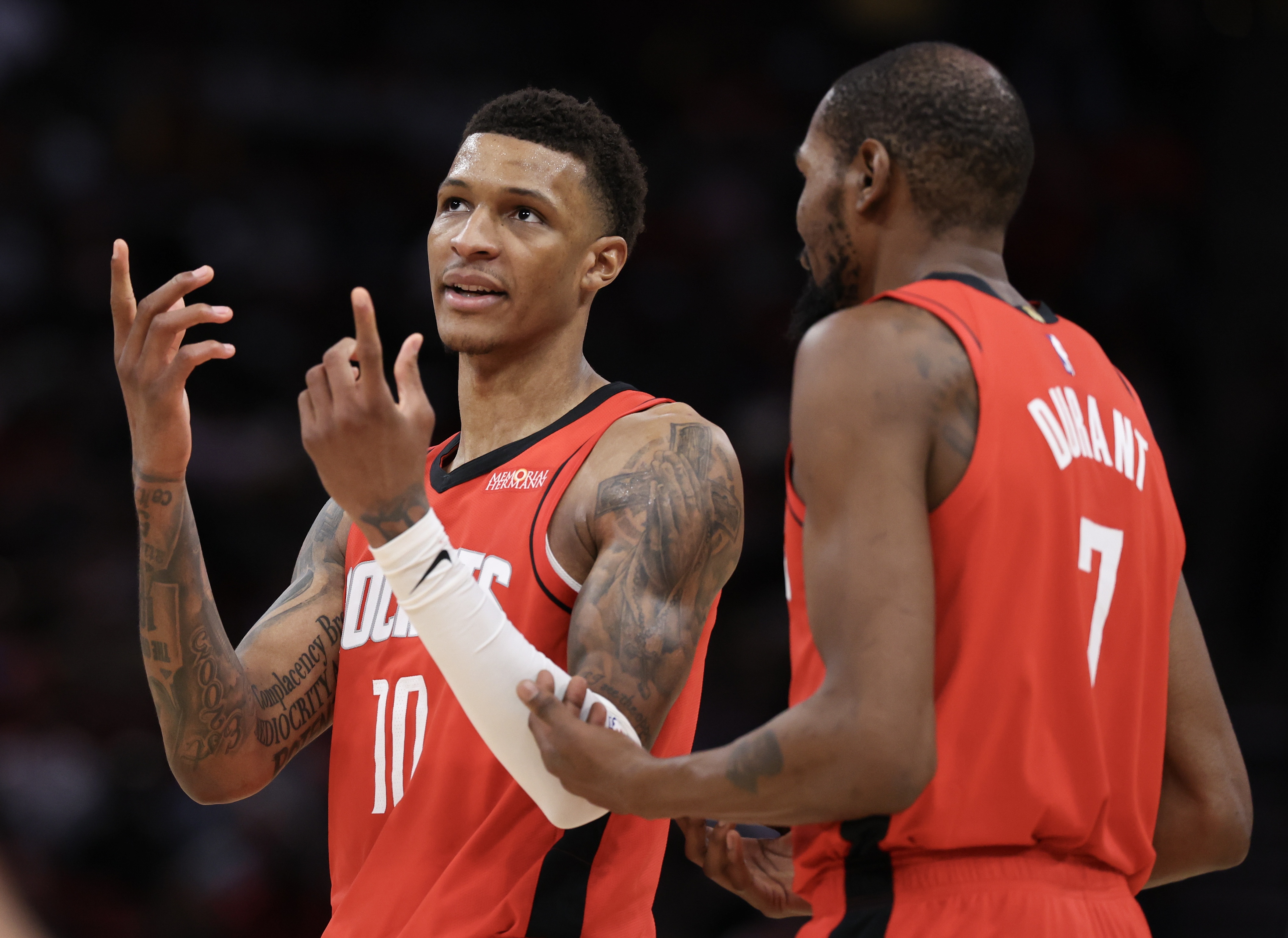 足球分析-小贾三分10中1！夹KD无限放空小贾 空间差&amp;无发牌手导致逻辑闭环